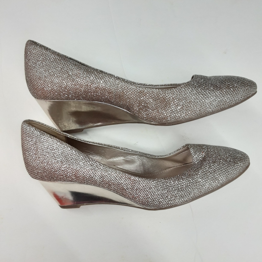 Bandolino Silver Metallic Wedges Heels Size 10